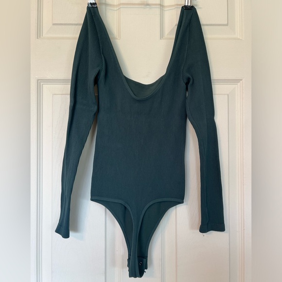 Meg Seamless Long-Sleeve Bodysuit - Picture 6 of 7